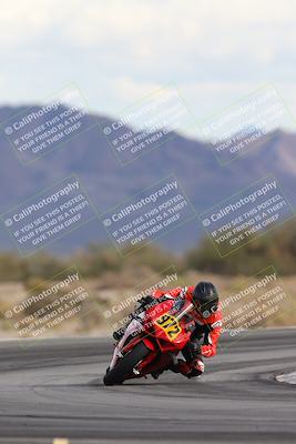 media/Nov-16-2025-Race Pace (Sun) [[8c5fa54630]]/Non Verified Riders (1st 20 Minutes)/5-Turn 15 (110pm)/